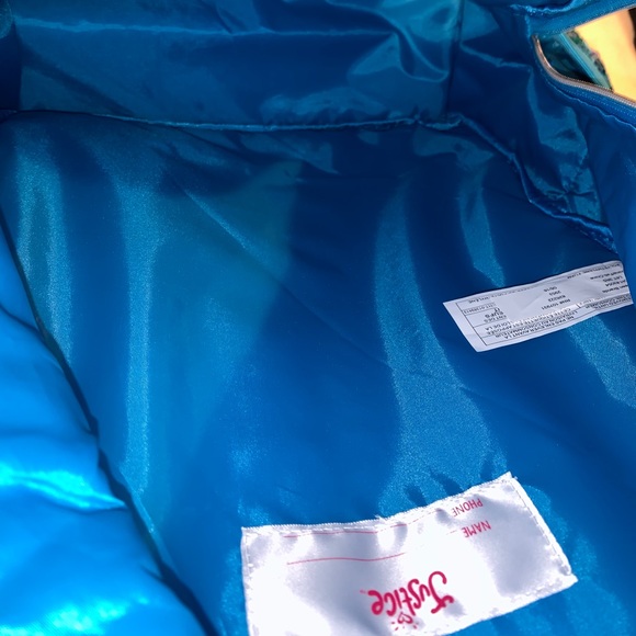 a letter back pack - Picture 3 of 3